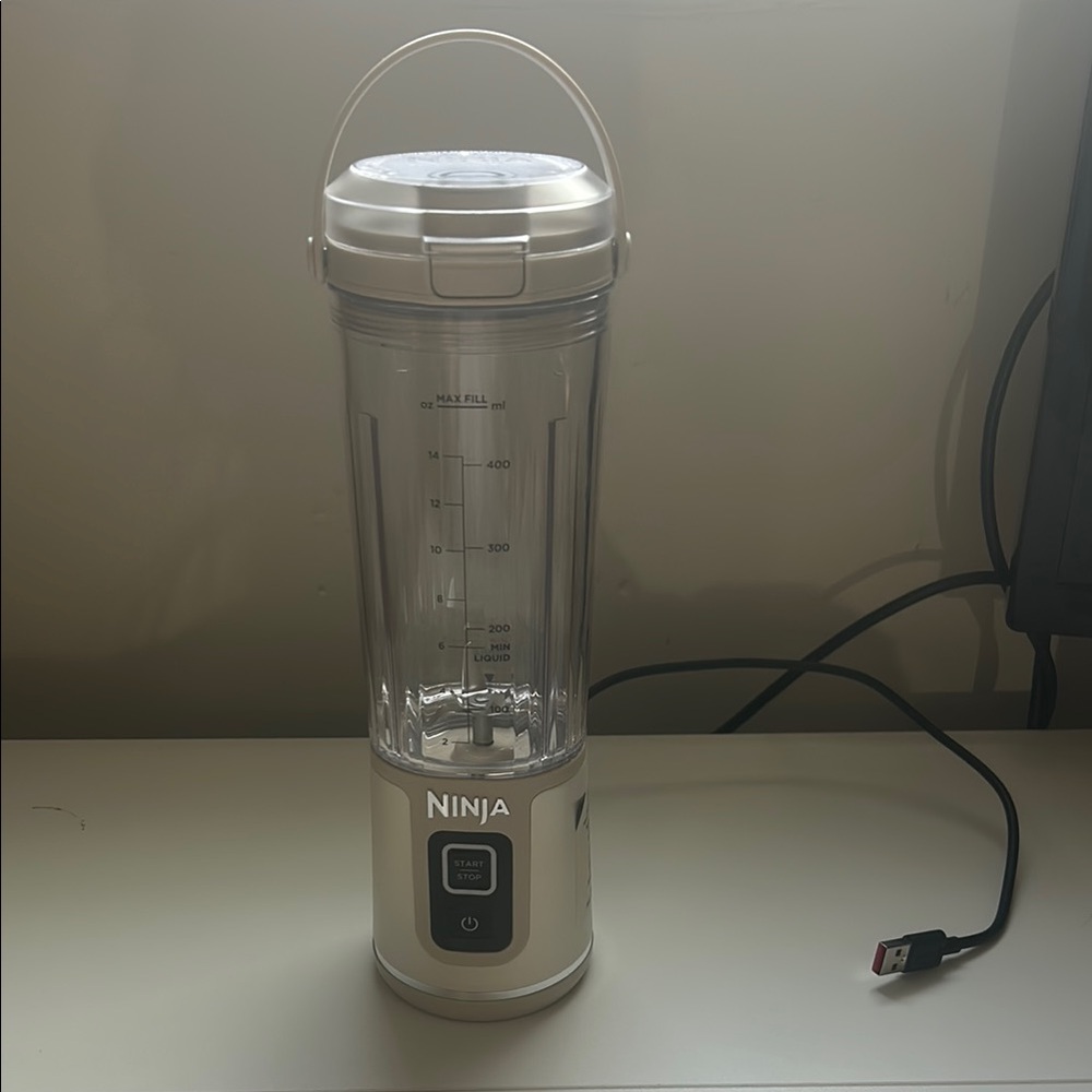 Ninja Travel Blender in Cream